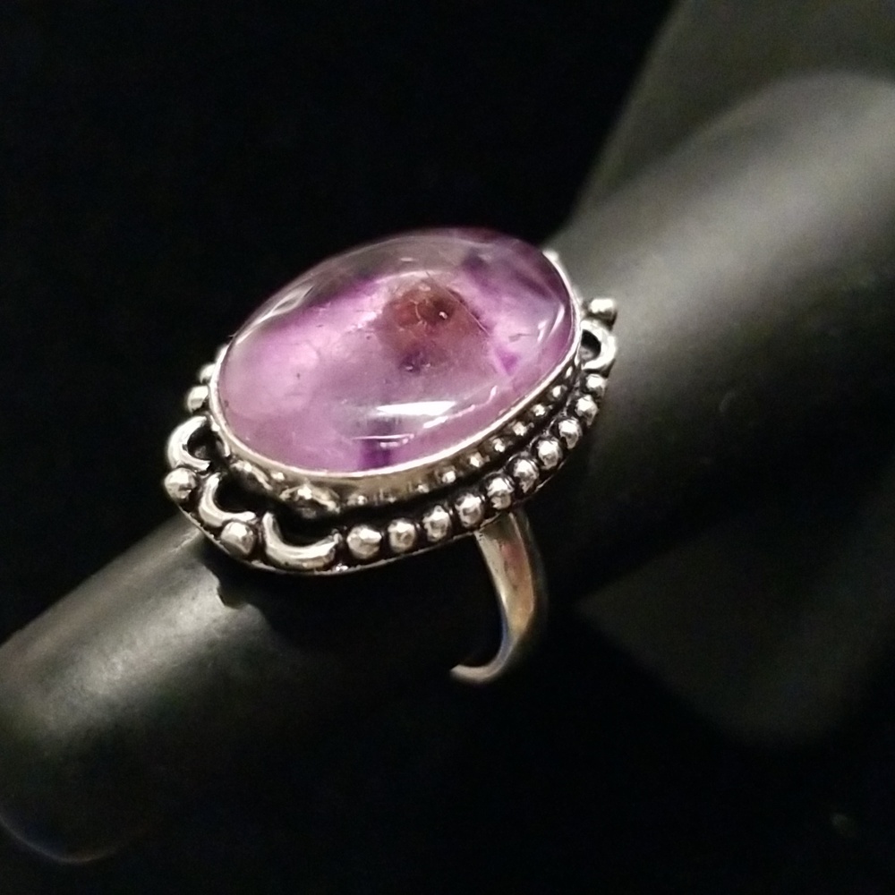 Oval Amethyst Ring in Dotted Setting - Picture 2 of 6
